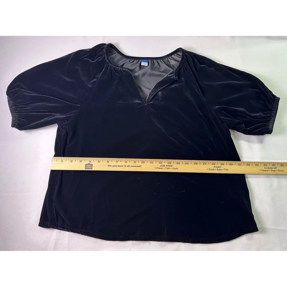 Old Navy Black Velvet Blouse Top Womens Small Split V-Neck Puff Sleeve Relaxed S